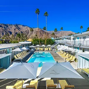*** Hotel The Skylark, A United States